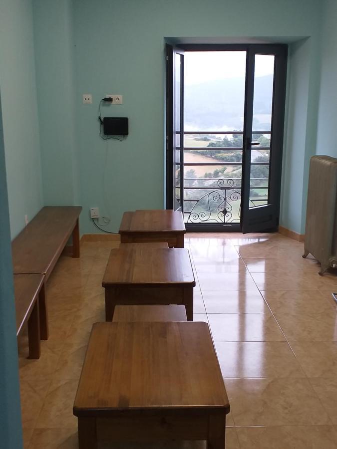 Albergue La Plaza Tineo Eksteriør bilde